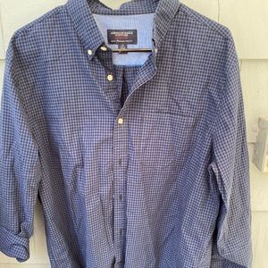 Men’s American Eagle dress shirt